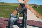 Magnifique "Chemin de Croix" à faire chez soi par le Père Guy Gilbert... Station4-Jesus-Marie-150x100